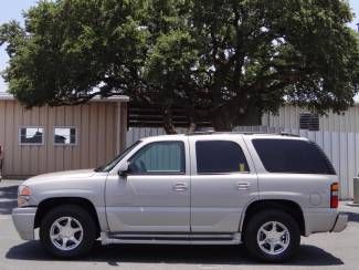 Silver 6.0l awd yukon denali heated seats navigation sun roof dvd sirius onstar