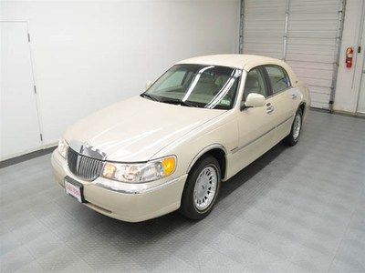 Cartier 4.6l mint condition  leather, one owner, very low miles,alloy wheels