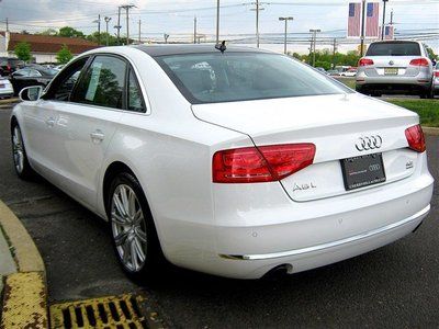 WE FINANCE! 4.2L NAV AWD PREMIUM PKG COLD WEATHER PKG LWB PERFORMANCE LUXURY, image 5