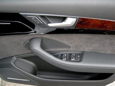 WE FINANCE! 4.2L NAV AWD PREMIUM PKG COLD WEATHER PKG LWB PERFORMANCE LUXURY, image 24