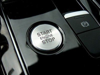 WE FINANCE! 4.2L NAV AWD PREMIUM PKG COLD WEATHER PKG LWB PERFORMANCE LUXURY, image 35