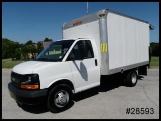 Express g3500 12' supreme cube work van tommy gate liftgate e-tracs we finance!