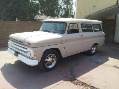 1964 chevrolet suburban 1/2 ton short base