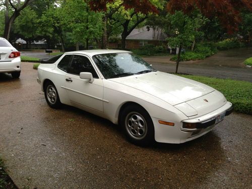 1989 porsche 944 base coupe 2-door 2.7l