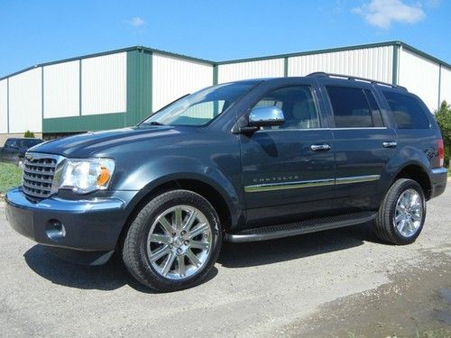 Limited 4x4 hemi dvd heated leather seats power sunroof runs &amp; drives excellent