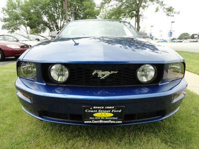 GT 4.6L Multi CD Player MP3 Player Shaker Stereo Leather Upholstery Power Seat, image 2