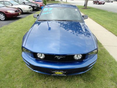 GT 4.6L Multi CD Player MP3 Player Shaker Stereo Leather Upholstery Power Seat, image 4