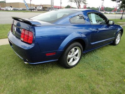 GT 4.6L Multi CD Player MP3 Player Shaker Stereo Leather Upholstery Power Seat, image 7