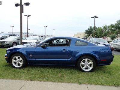 GT 4.6L Multi CD Player MP3 Player Shaker Stereo Leather Upholstery Power Seat, image 10