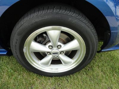 GT 4.6L Multi CD Player MP3 Player Shaker Stereo Leather Upholstery Power Seat, image 11