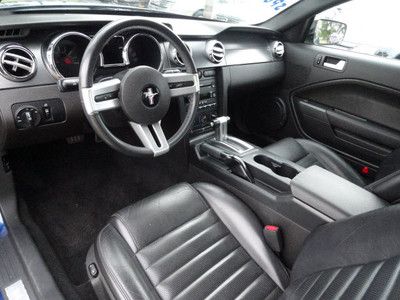 GT 4.6L Multi CD Player MP3 Player Shaker Stereo Leather Upholstery Power Seat, image 16