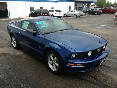 GT 4.6L Multi CD Player MP3 Player Shaker Stereo Leather Upholstery Power Seat, image 21