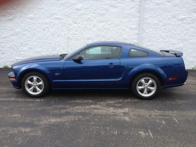 GT 4.6L Multi CD Player MP3 Player Shaker Stereo Leather Upholstery Power Seat, image 26