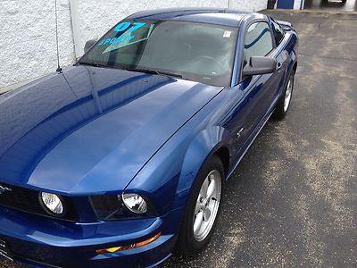 GT 4.6L Multi CD Player MP3 Player Shaker Stereo Leather Upholstery Power Seat, image 27