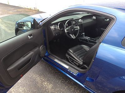 GT 4.6L Multi CD Player MP3 Player Shaker Stereo Leather Upholstery Power Seat, image 29