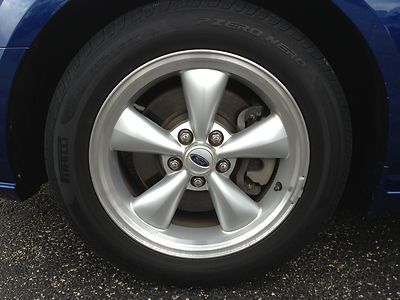 GT 4.6L Multi CD Player MP3 Player Shaker Stereo Leather Upholstery Power Seat, image 41