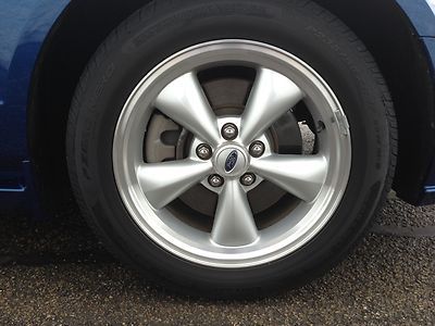 GT 4.6L Multi CD Player MP3 Player Shaker Stereo Leather Upholstery Power Seat, image 44