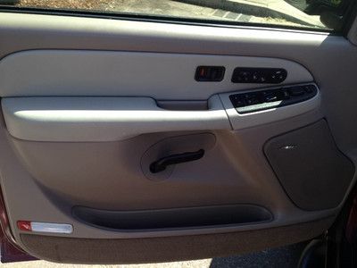 SLT 5.3 Liter V-8, Auto, Moon Roof, Bose 6 Disc CD, 20