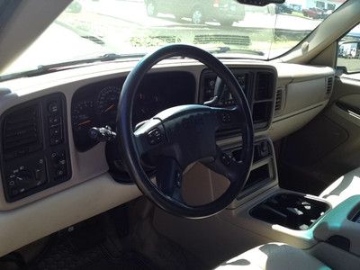 SLT 5.3 Liter V-8, Auto, Moon Roof, Bose 6 Disc CD, 20