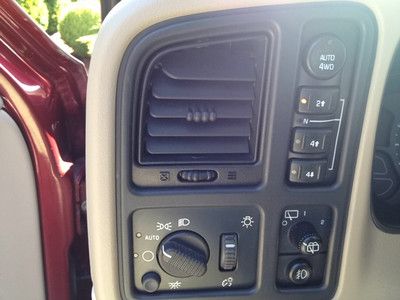 SLT 5.3 Liter V-8, Auto, Moon Roof, Bose 6 Disc CD, 20