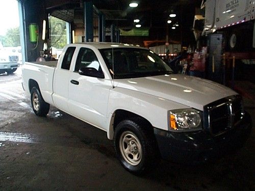 ***city surplus***   2005 dodge dakota ext-cab   ***no reserve***