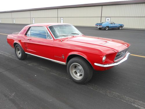 1967 ford mustang red. high performance 302 3 speed