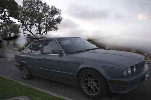 1992 BMW 525i Base Sedan 4-Door 2.5L, image 2