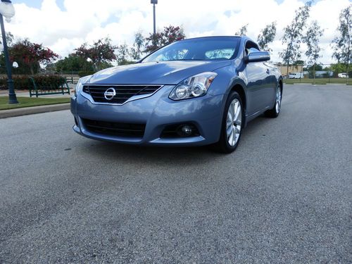 2012 nissan altima. 3,5 sr v6. leather. sunroof. spoiler. rims. free shipping