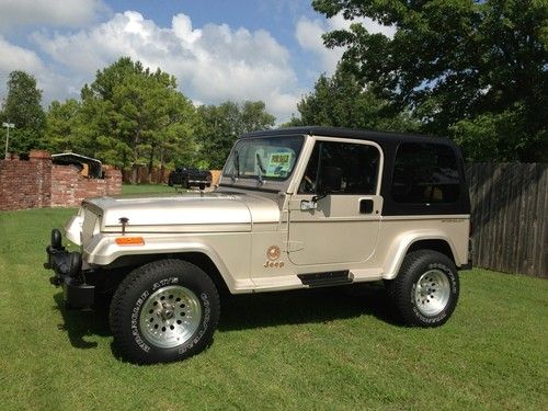 1995 jeep wrangler sahara sport utility 2-door 4.0l