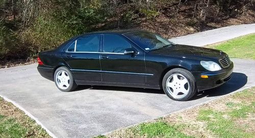 Mercedes-benz s500, black, in good condition