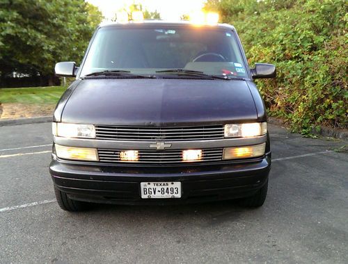 1995 Chevrolet Astro CL AWD Extended Passenger Van 3-Door 4.3L, image 2