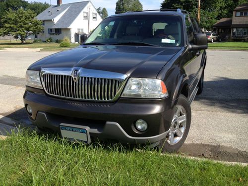 ***2005 lincoln aviator*** very good condition, one owner