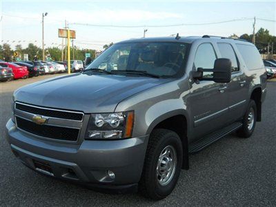 We finance! 2500 lt 4x4 6.0 v8 leather roof dvd bose 1owner carfax certified!