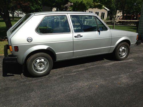 1982 vw rabbit diesel *low miles* volkswagen classic 50 mpg nice shape