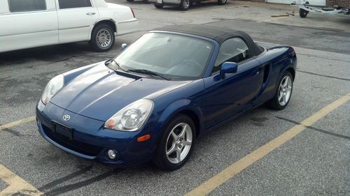 2003 toyota mr2 spyder convertible 2-door 1.8l