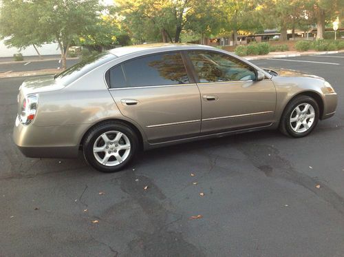 2005 nissan altima s sedan 4-door 2.5l