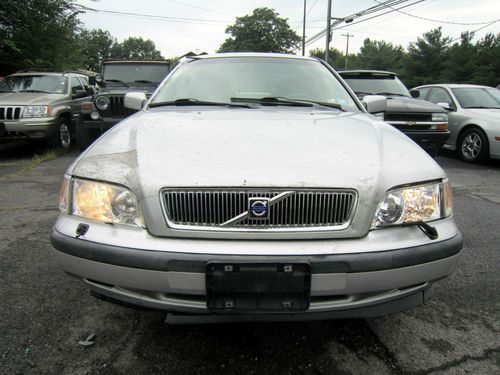 no reserve 2000 Volvo S40 Base Sedan 4-Door 1.9L no reserve, image 8