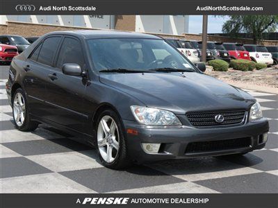 Lexus is 300- clean car fax- leather- sun roof