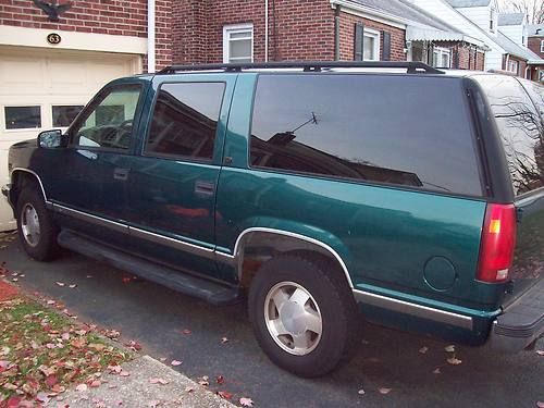 1998 chevrolet suburban 1500 for lt green great shape leather tow pack loaded