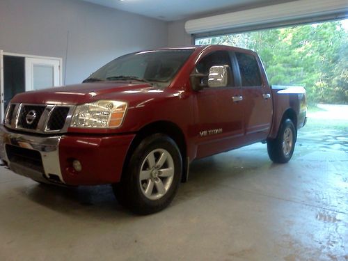 2005 nissan titan se 4x4 crew cab pickup 4-door 5.6l