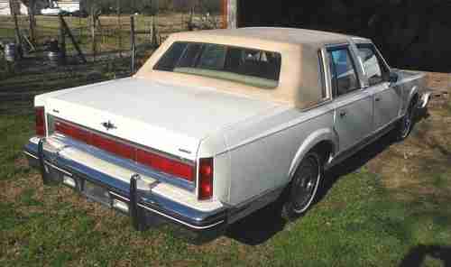 1984 Lincoln Town Car 44k original miles, image 6