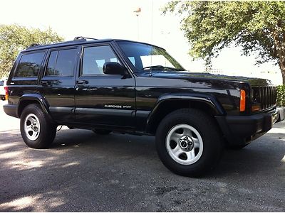Wow!! 2001 jeep cherokee 4x4! super clean! mostly tow miles! xj 1999 2000 2001