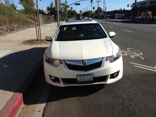 2010 acura tsx base sedan 4-door 2.4l