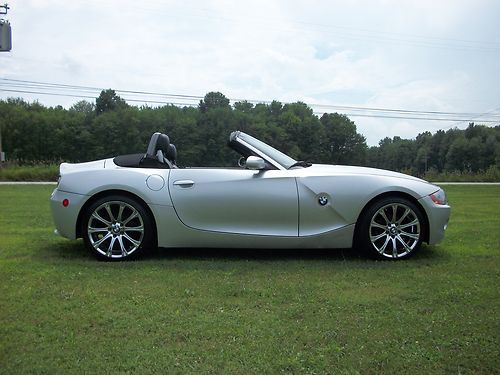 2003 bmw z4 2.5i convertible 2-door 2.5l