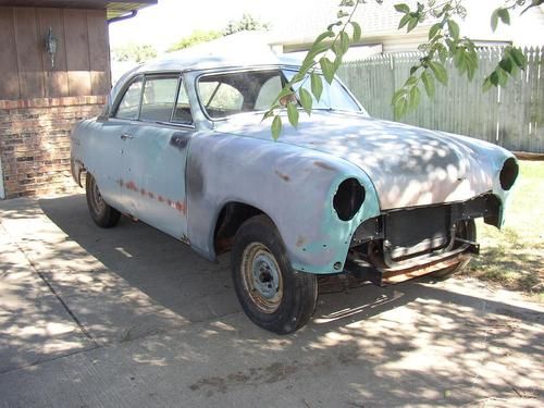 1951 Ford Victoria 2-door Hard Top! Project Car, Hot Rod, Rat Rod, Lead Sled!, image 2