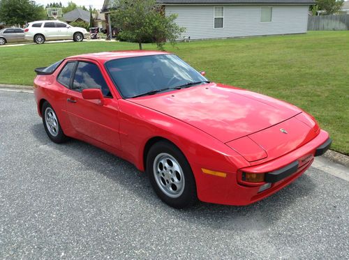 1987 porsche 944 base coupe 2-door 2.5l