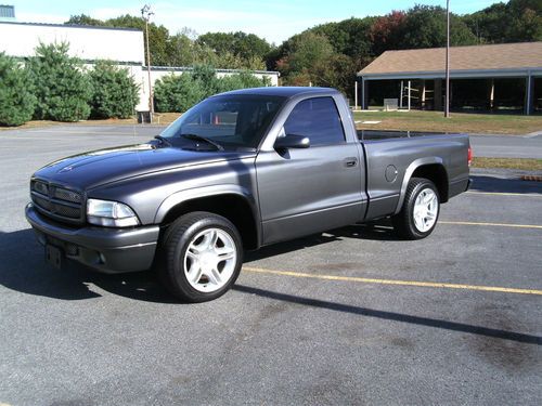 2002 dodge dakota r/t 360 v8 low miles rare color nice fast no reserve auction!!