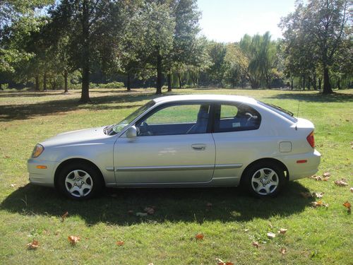 2003 hyundai accent in great condition,loaded super low mileage only 67k!!!!