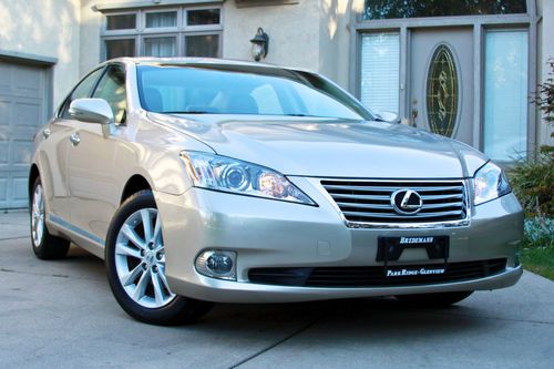 2010 lexus es350 factory warranty 1 owner vehicle 13,400 miles  mint condition