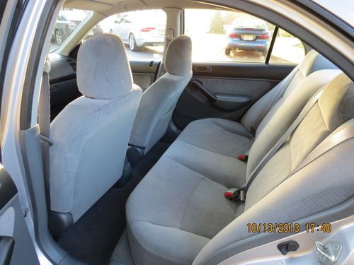 2001 Honda Civic EX Sedan 4-Door 1.7L w/ Navigation, image 8